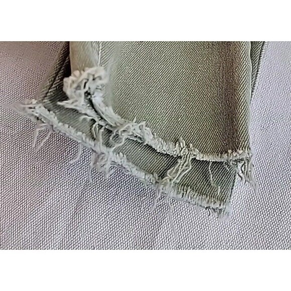 We The Free Jeans Womens Crop 26x26.5 Distressed Green Mid Rise Frayed Stretch - Picture 6 of 16